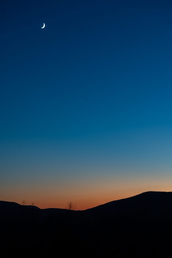 Moon over St Peters Mountain